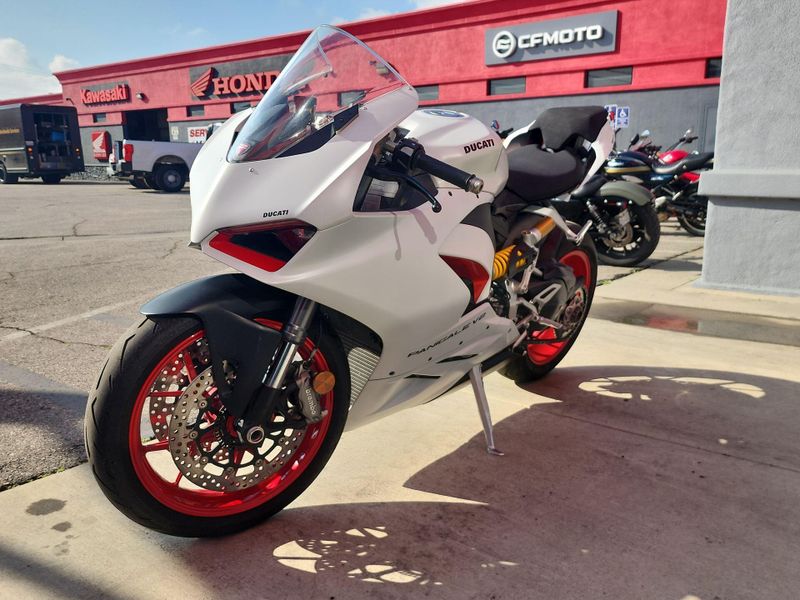 Used 2023 Ducati Panigale V2 Image 16