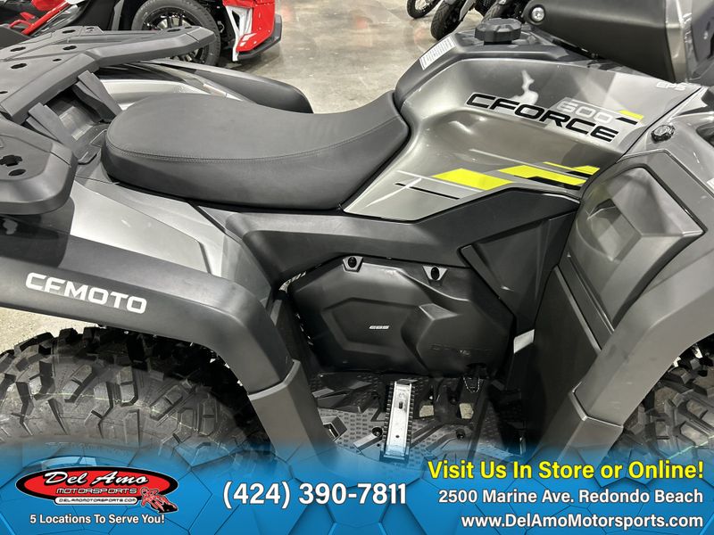 2024 CFMOTO CF600AU-3SA  in a VELOCITY GREY exterior color. Del Amo Motorsports of Redondo Beach (424) 304-1660 delamomotorsports.com 