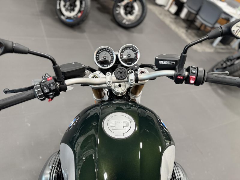 2025 BMW R 12 NINE TImage 2