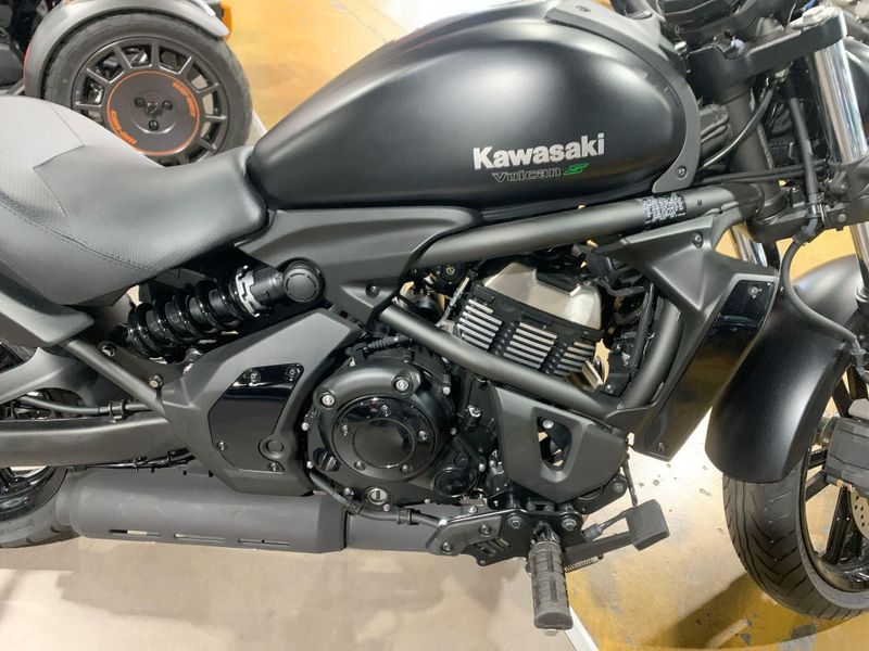 New 2025 Kawasaki VULCAN S Image 14