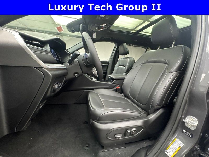 2025 Jeep Grand Cherokee L Limited 4x4Image 7