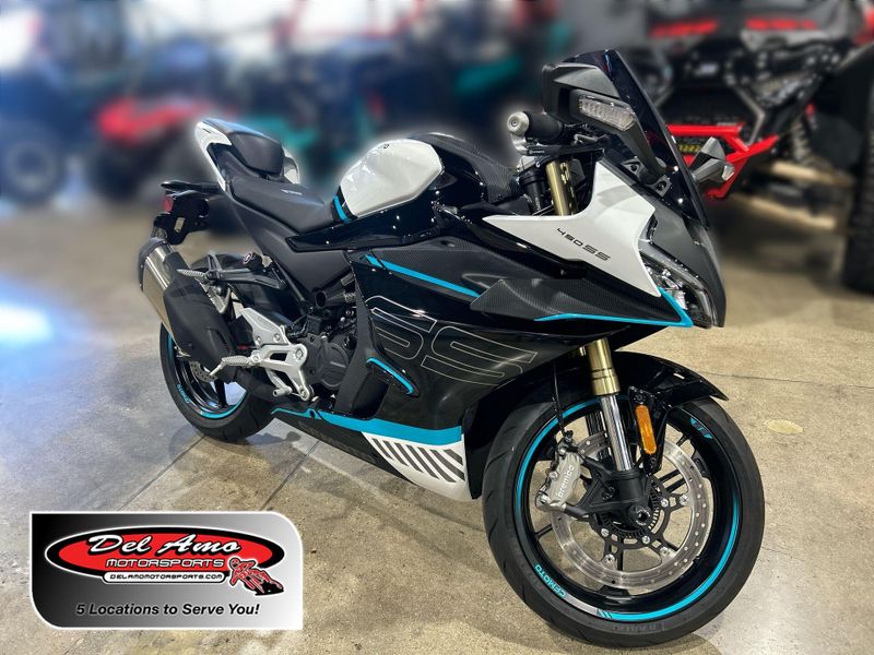 Used 2023 CFMOTO 450SS Image 1