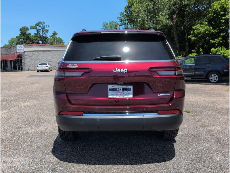 New 2026 Jeep Grand Cherokee L Laredo X 4x2Image 4