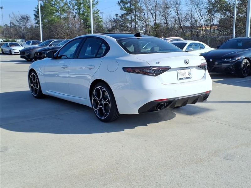 New 2026 Alfa Romeo Giulia VeloceImage 9