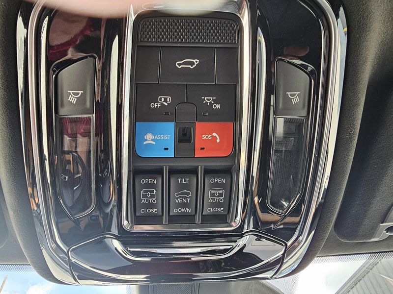 2023 Jeep Grand Cherokee Summit Reserve 4xeImage 23