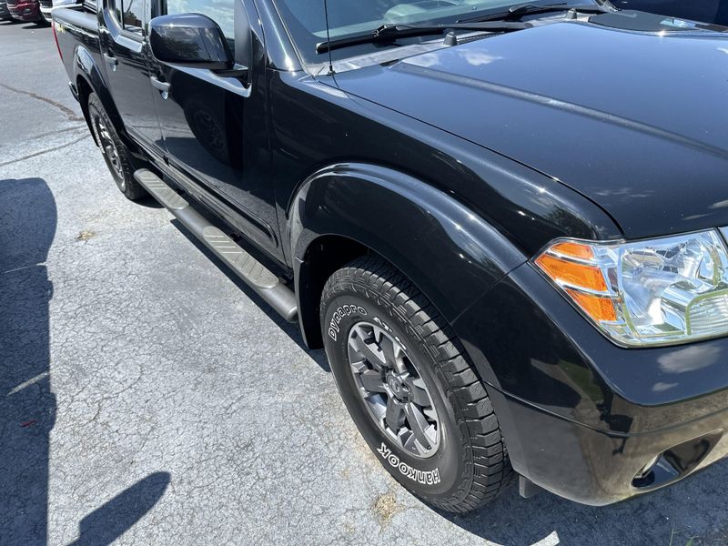 Used 2021 Nissan Frontier PRO-4XImage 4