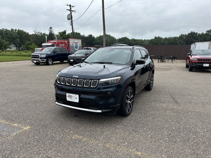 2024 Jeep Compass Limited 4x4Image 4