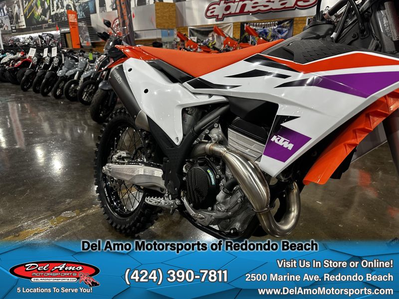 2024 KTM 350 SX-F  in a ORANGE exterior color. Del Amo Motorsports of Redondo Beach (424) 304-1660 delamomotorsports.com 