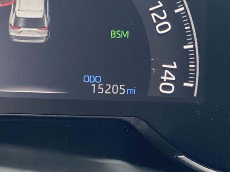 2024 Toyota RAV4 XLEImage 30