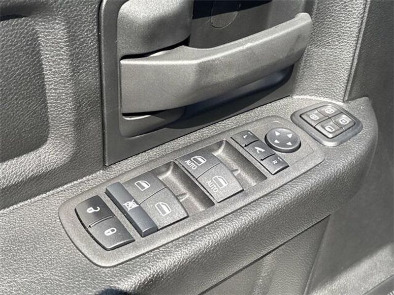 2023 Ram 2500 Tradesman photo 20