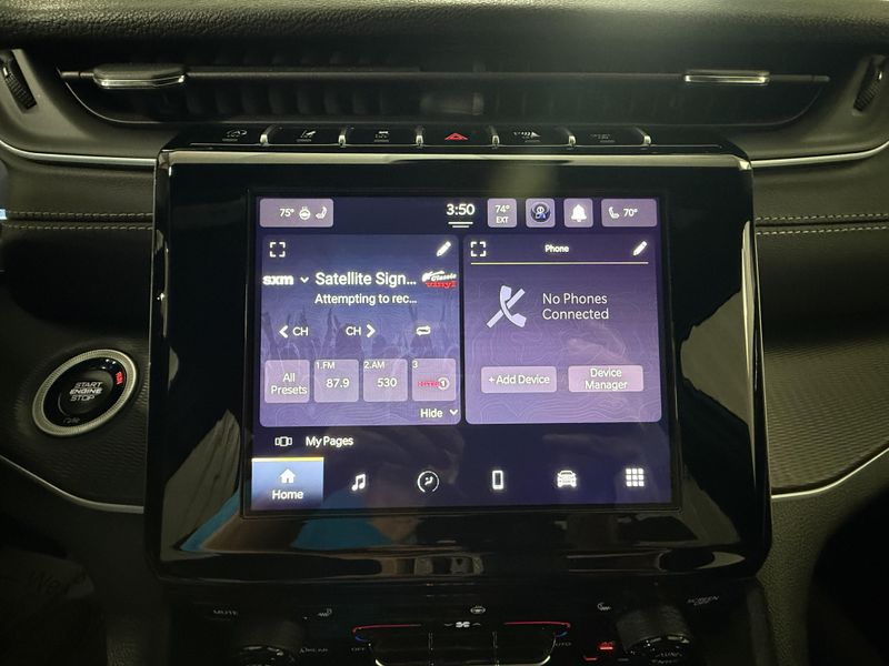 Used 2025 Jeep Grand Cherokee L LaredoImage 26