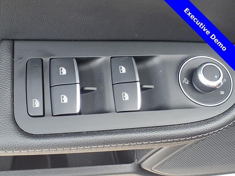 New 2025 Alfa Romeo Giulia VeloceImage 13