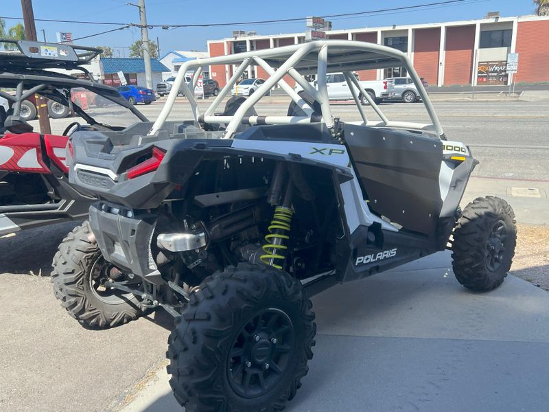 2021 Polaris RZR XP 1000 SPORT WHITE LIGHTNING SPORT Image 5