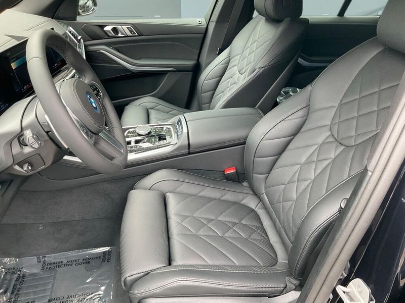 2025 BMW X5 xDrive50eImage 19