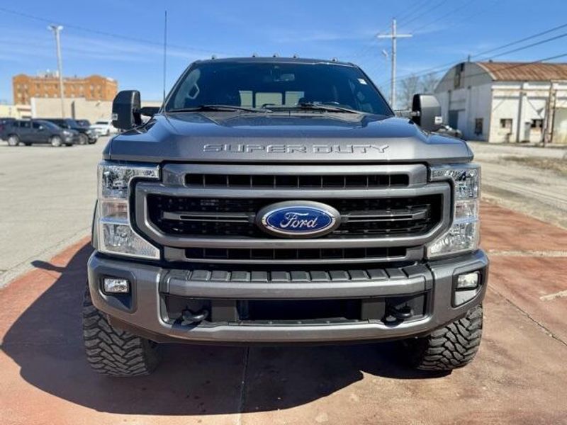 2022 Ford F-250 LariatImage 2