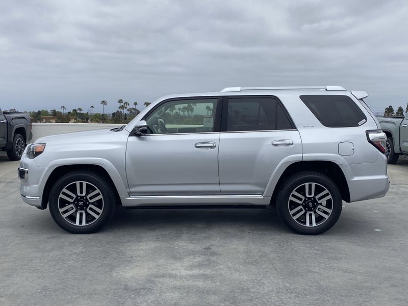 2022 Toyota 4Runner LimitedImage 7