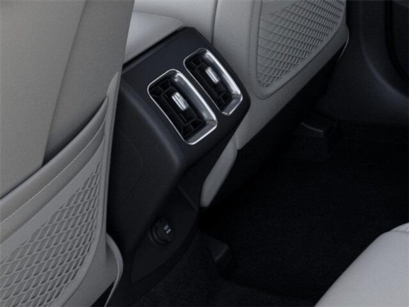 New 2025 Kia Sorento X-Line EXImage 26