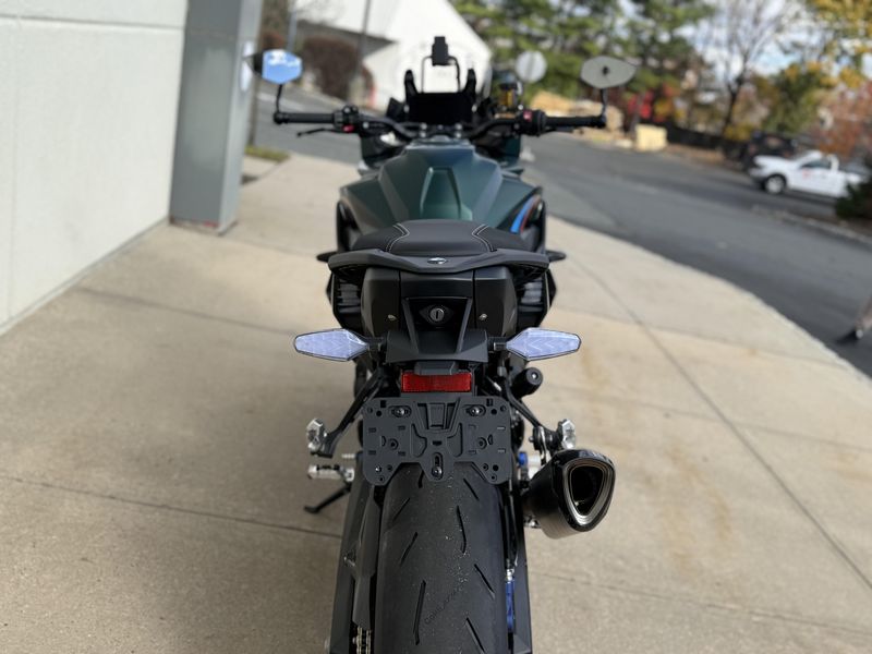 2026 BMW M 1000 XRImage 2