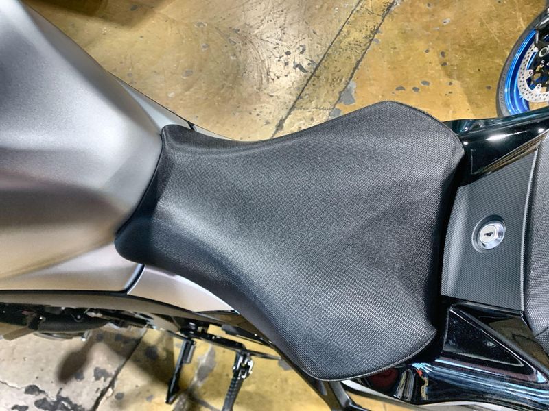 New 2025 Suzuki GSX-R1000R Image 18