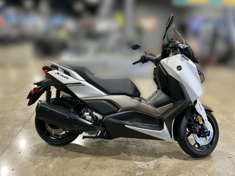 Used 2023 Yamaha Xmax Image 13