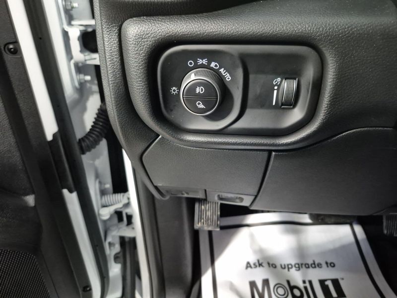 New 2025 RAM 3500 Tradesman Crew Cab 4x4 8