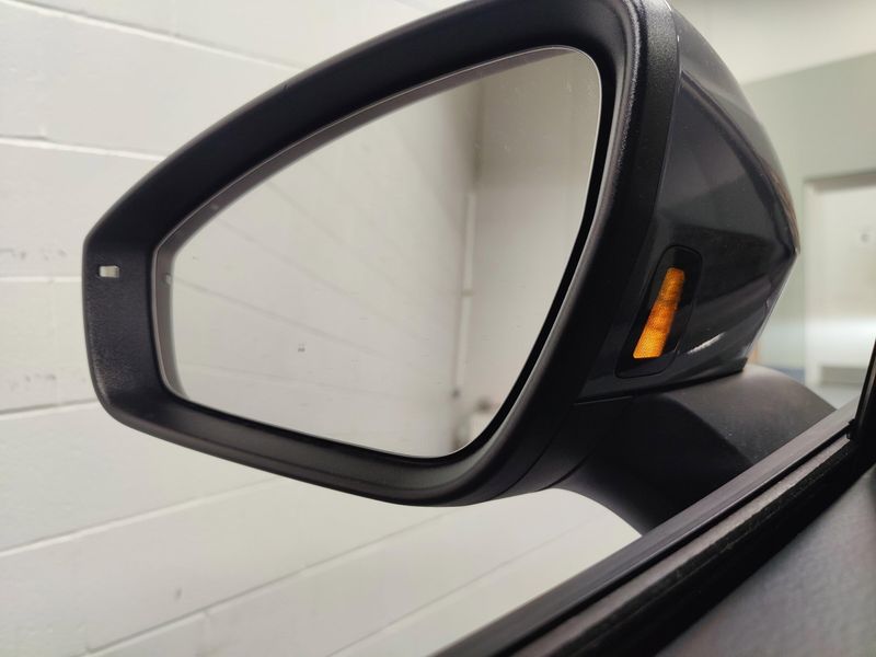 Used 2023 Volkswagen ID.4 Pro AWD 82kW Long RangeImage 8