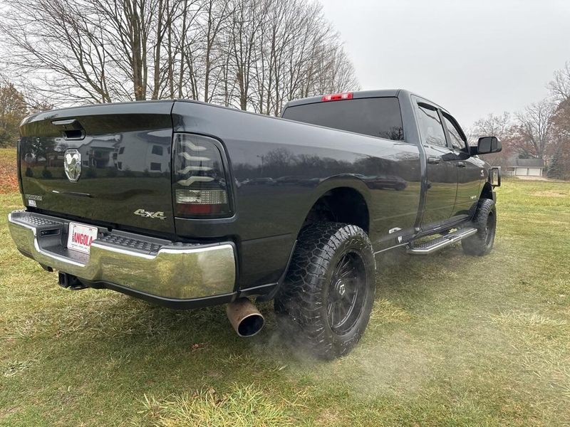 2022 Ram 3500 Big Horn Lone Star photo 3