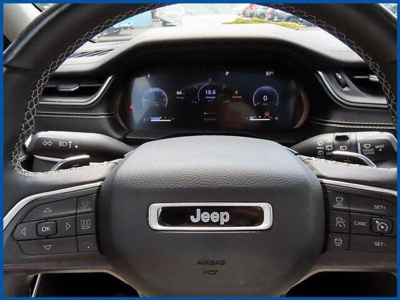 2022 Jeep Grand Cherokee L LimitedImage 16