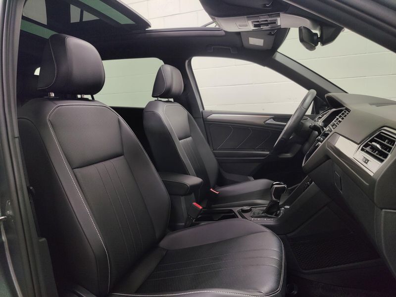 Used 2024 Volkswagen Tiguan SE R-Line Black AWD w/SunroofImage 6