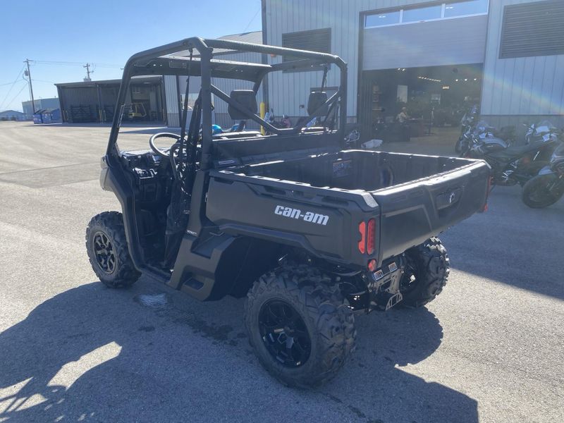 New 2026 Can-Am DEFENDER DPS HD9 