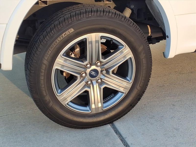 Used 2020 Ford F-150 XLTImage 8