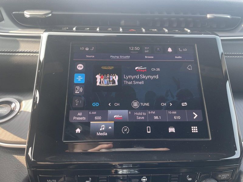 2024 Jeep Grand Cherokee Altitude XImage 24