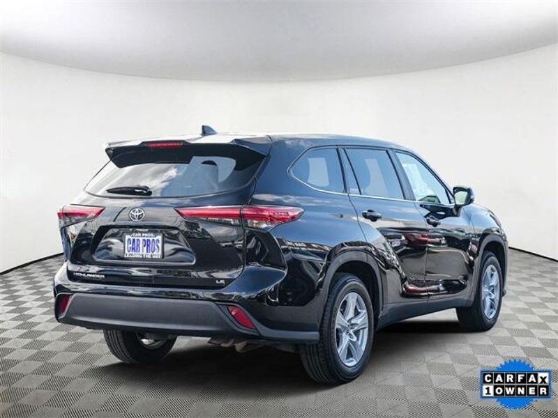 Used 2023 Toyota Highlander LImage 6
