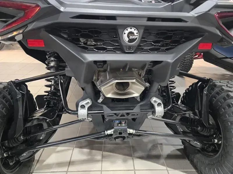 NEW 2026 CAN-AM MAVERICK R X RC WITH SMARTSHOX 999T DCT Image 17