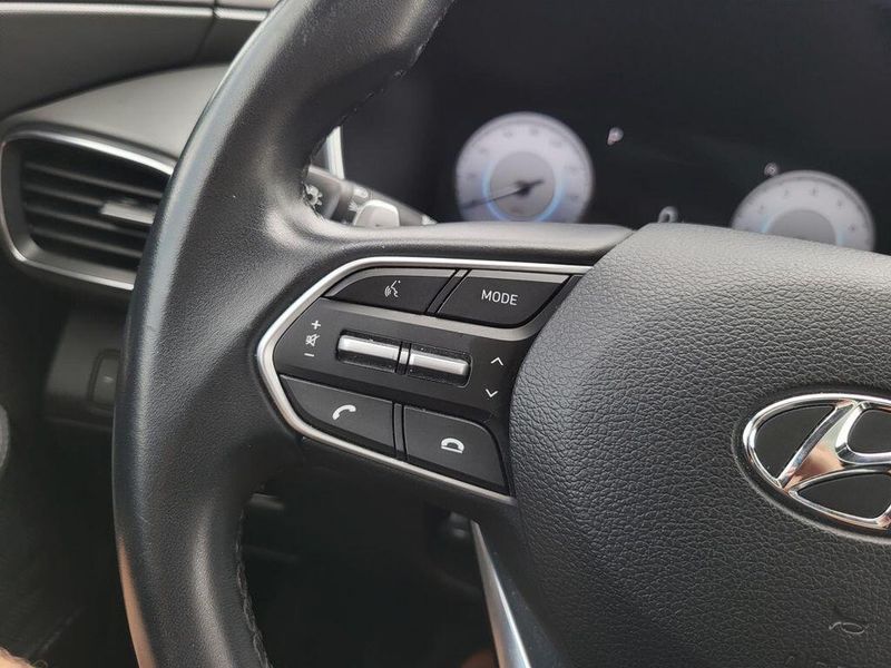 2023 Hyundai Santa Fe SELImage 12