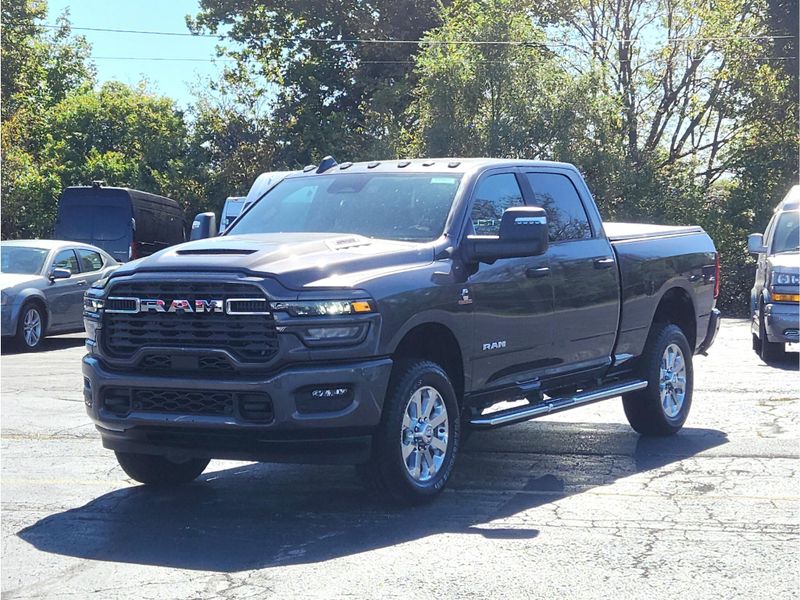 New 2027 RAM 2500 Big Horn Crew Cab 4x4 6'4' Box