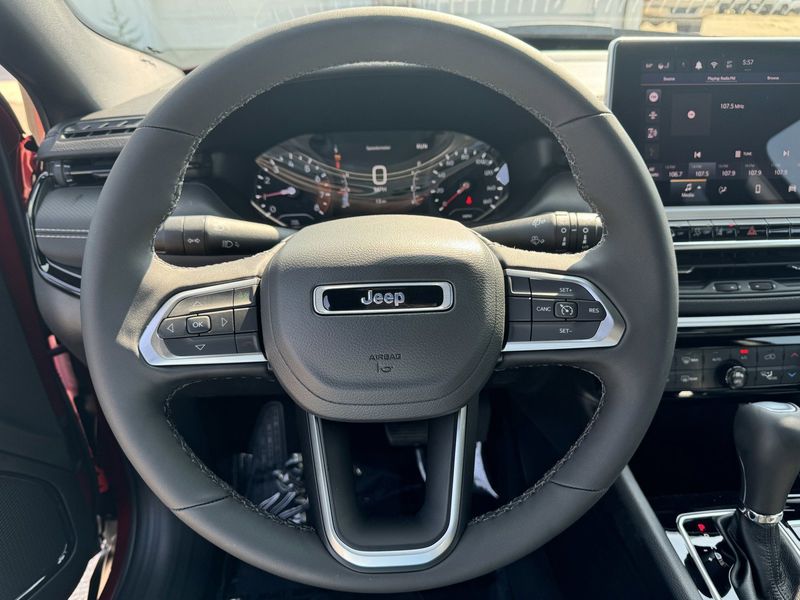 2024 Jeep Compass Latitude 4x4Image 19