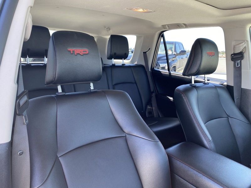 2019 Toyota 4Runner TRD Off-Road PremiumImage 13