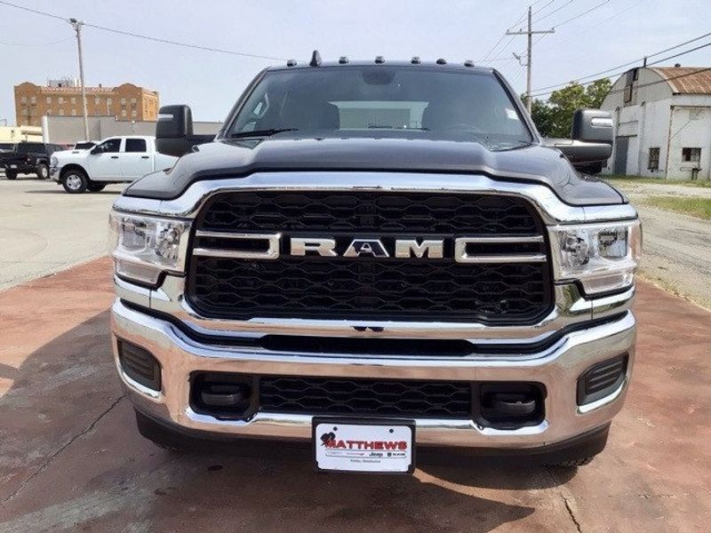 2024 RAM 3500 Tradesman Crew Cab 4x4 8