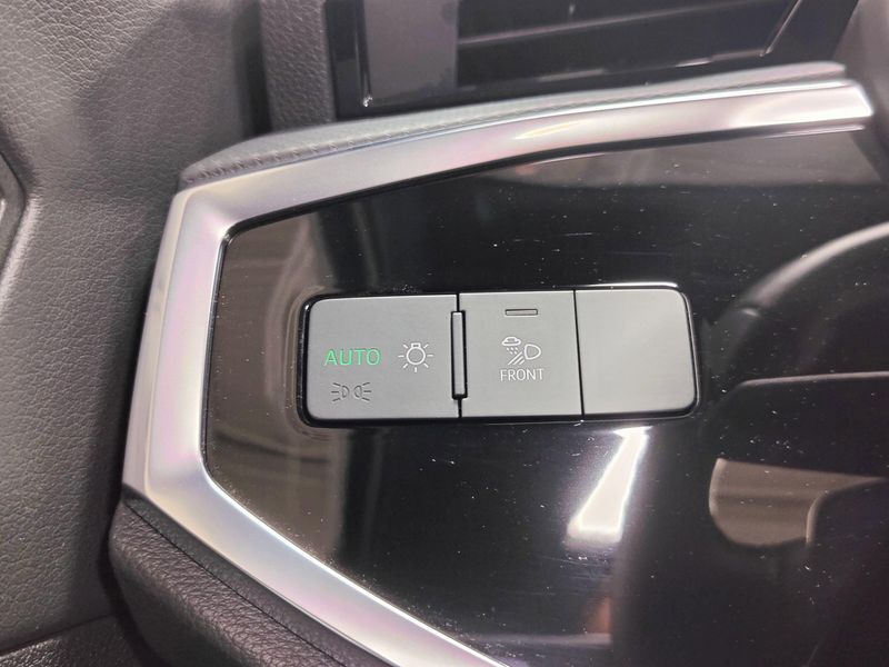 Used 2024 Audi Q3 S line Premium AWD w/ConvenienceImage 29