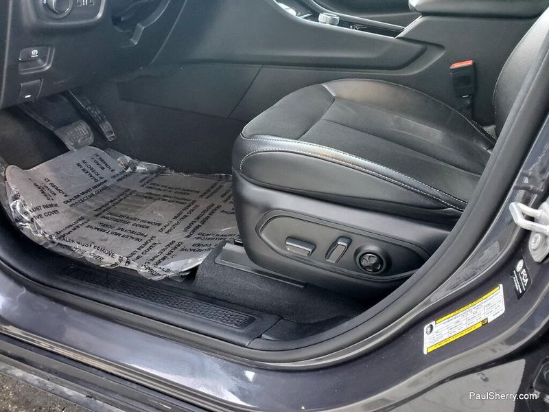 Used 2022 Jeep Grand Cherokee Altitude