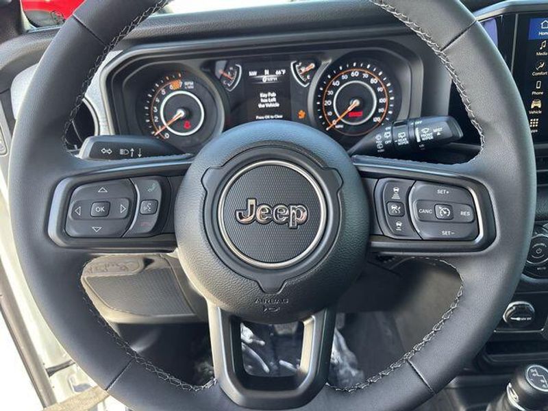 New 2026 Jeep Wrangler 2-door Sport SImage 17