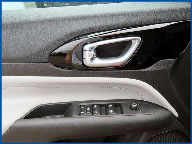 2025 Jeep Compass LimitedImage 12