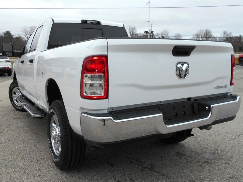 2024 RAM 2500 Tradesman Crew Cab 4x4 6