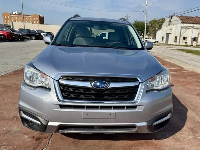 Used 2018 Subaru Forester 2.5i PremiumImage 2