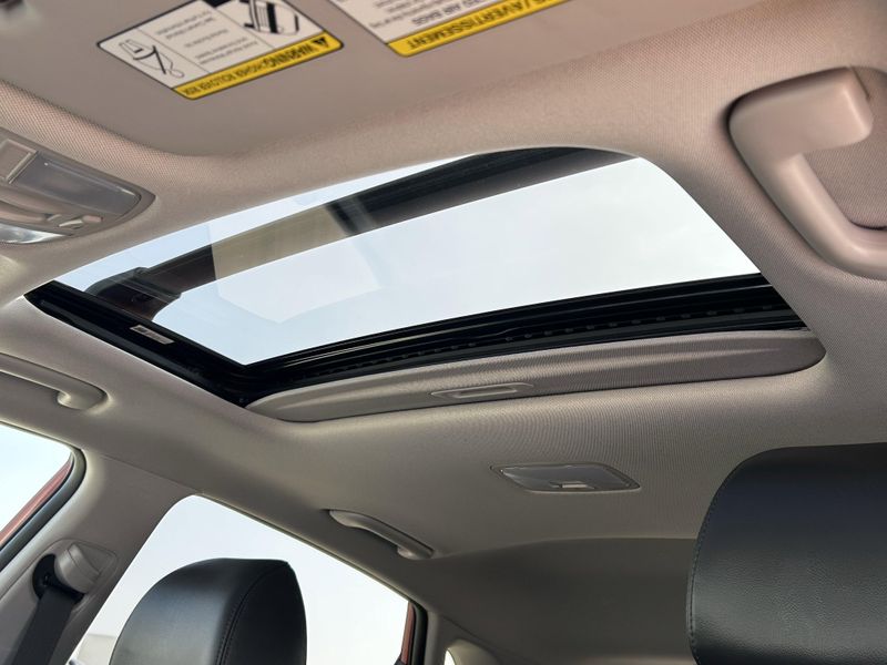 Used 2022 Hyundai Kona LimitedImage 29