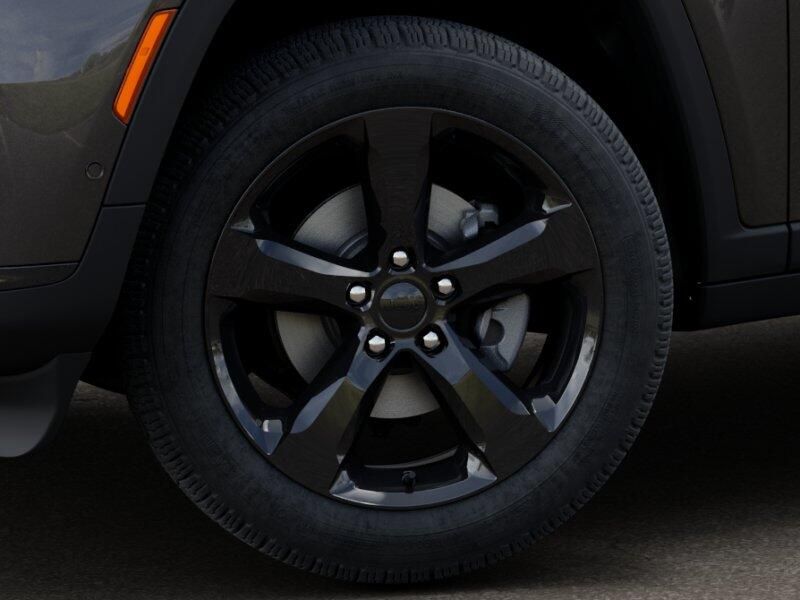 New 2025 Jeep Grand Cherokee L Limited 4x4Image 37