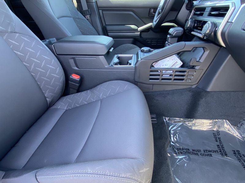 New 2025 Toyota Tacoma SR5Image 10