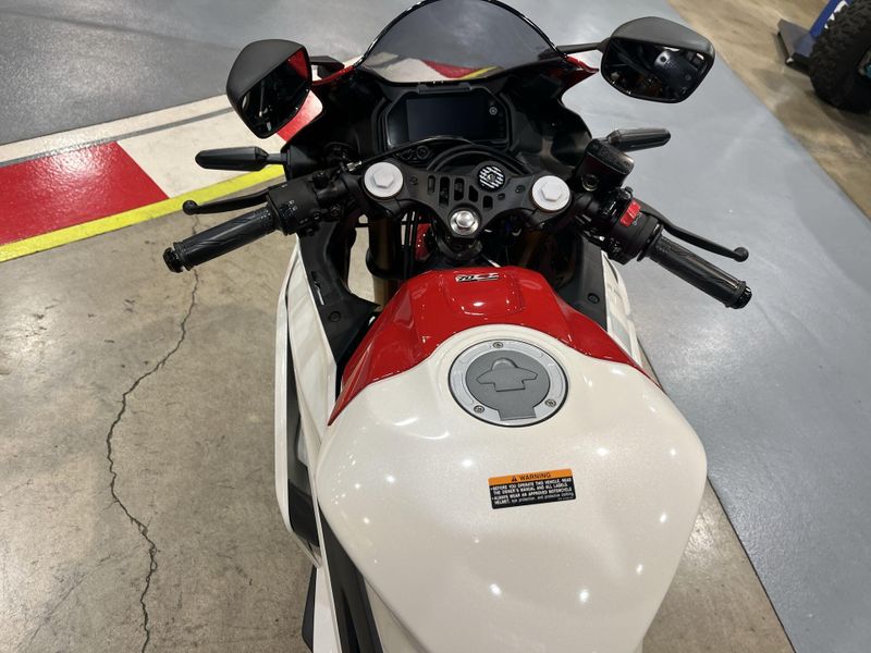 New 2026 Yamaha YZF-R3 ABS CA 70TH ANNIVERSARY EDITION Image 15