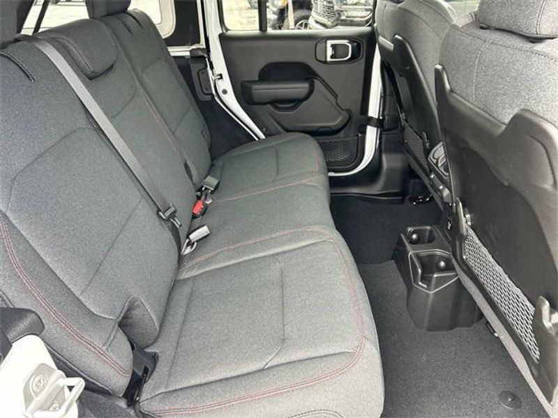 New 2026 Jeep Wrangler 4-door RubiconImage 14